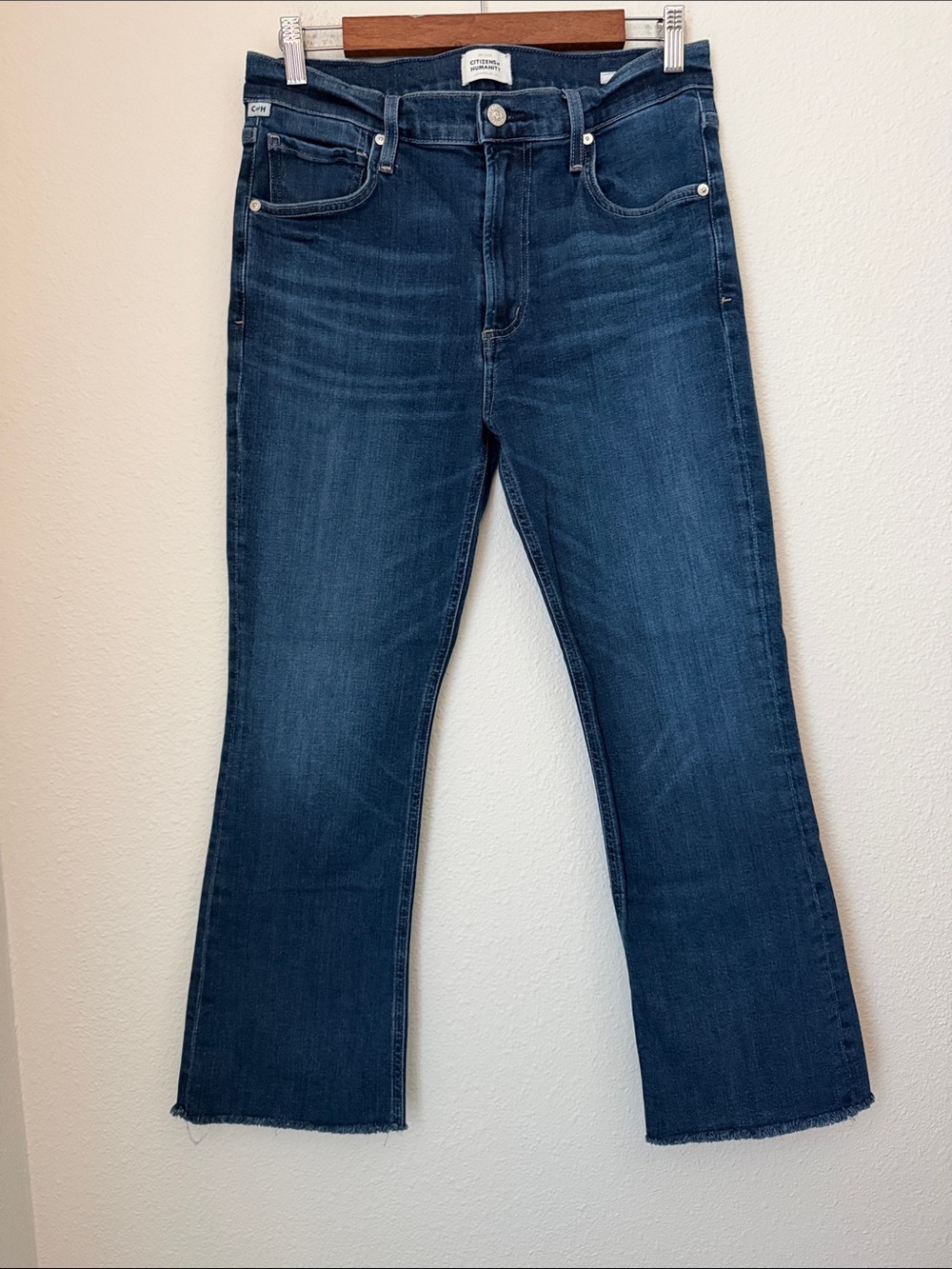Citizens Of Humanity Isola Cropped Bootcut Jeans Size 29